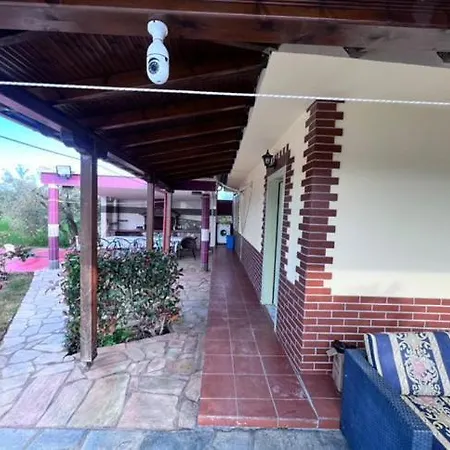 Dom wakacyjny Narcis House *